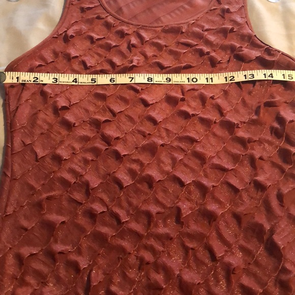 Shimmery sleeves scallop ruffle - Picture 4 of 5